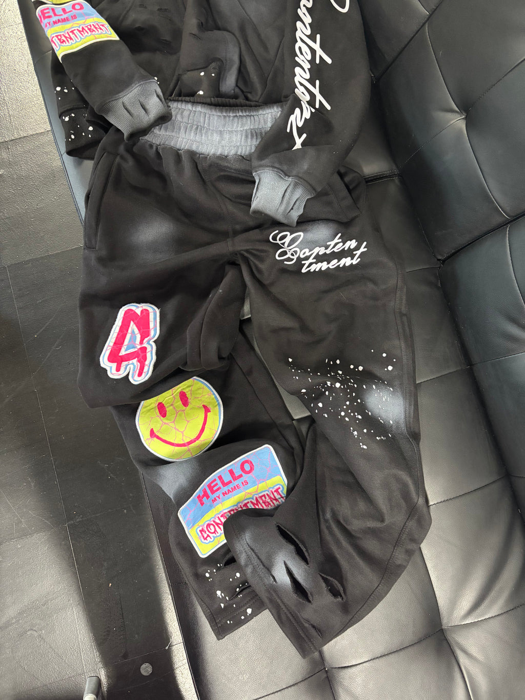 Art Black Sweats