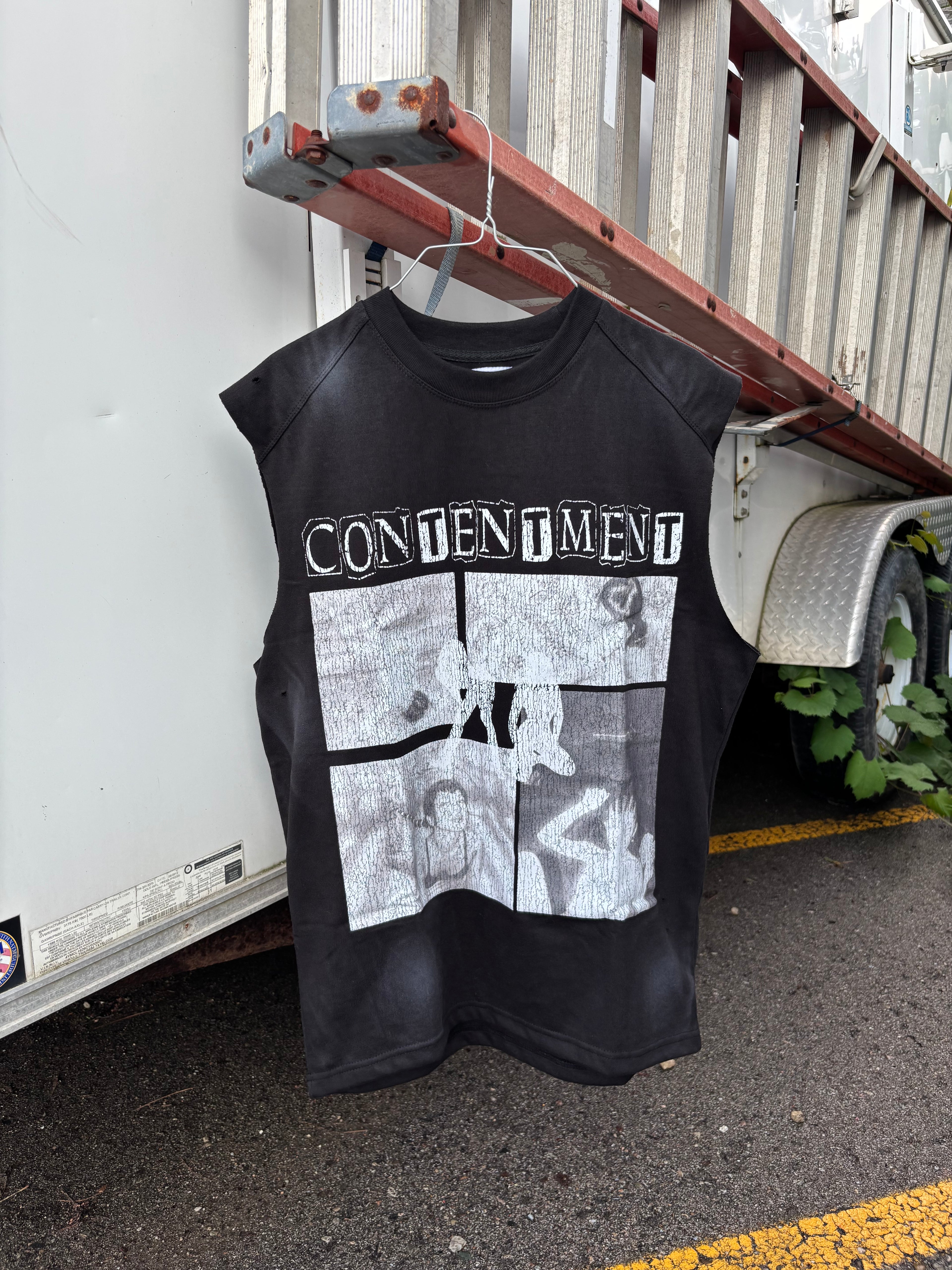 Dream Black cutoff T-shirt