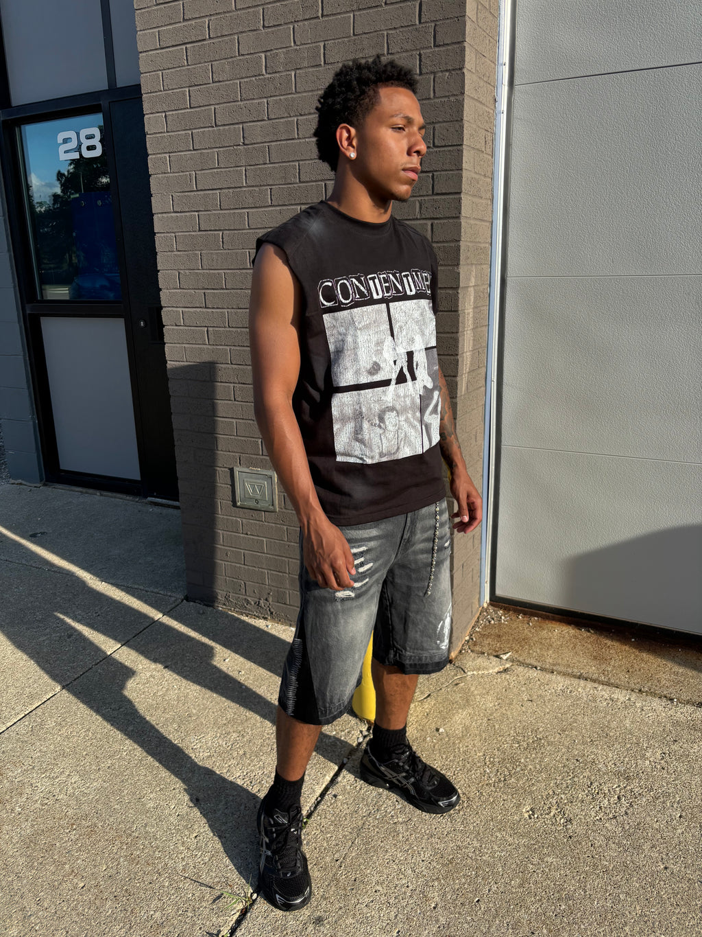 Dream Black cutoff T-shirt