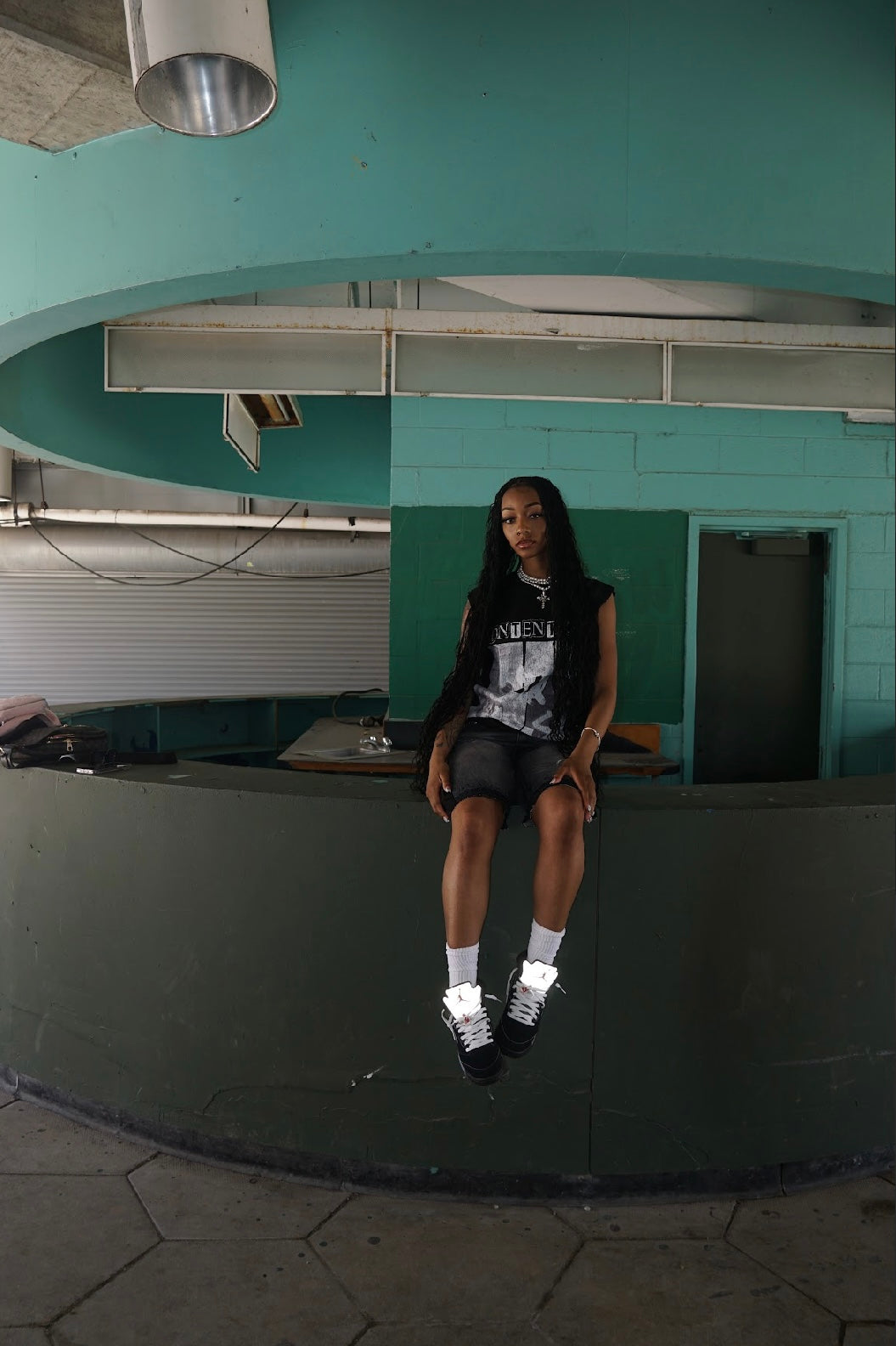 Dream Black cutoff T-shirt