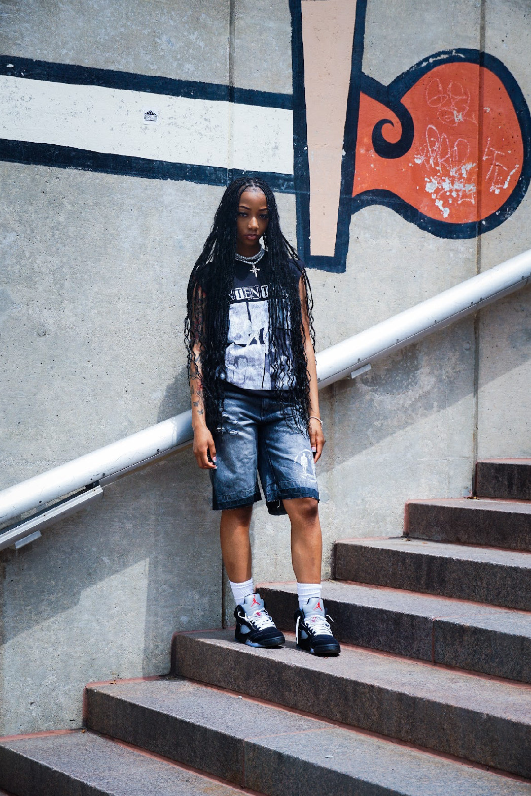 Dream Black cutoff T-shirt